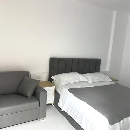 Apartment Banesa Me Qera 15,36 Rana Hedhun Shengjin *